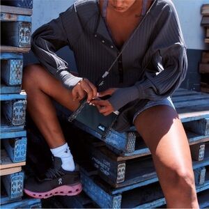 Free People Movement Bella tee top layer Henley snap shadow taupe color XS